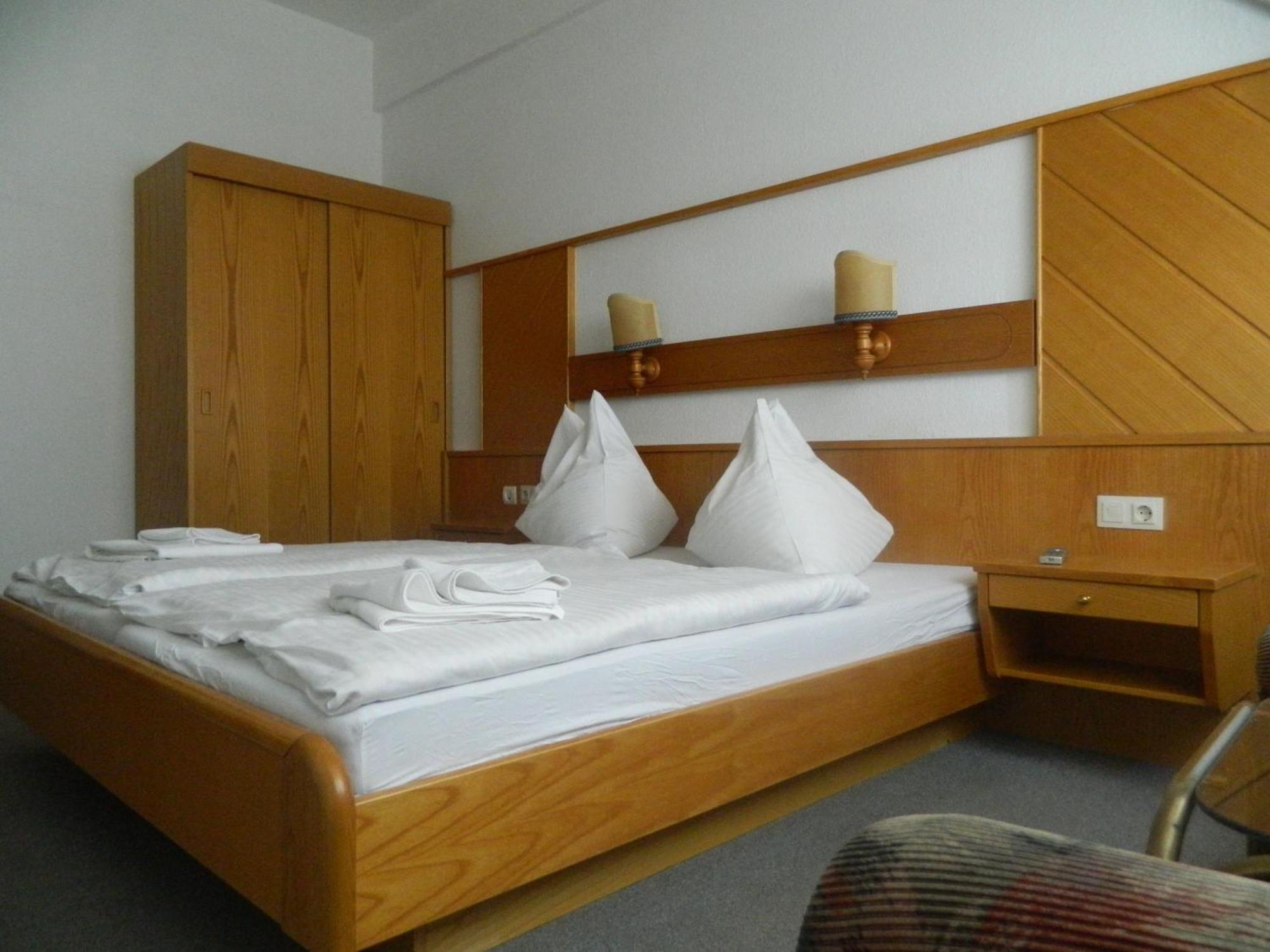 Hotel Familia Zamárdi Cameră foto
